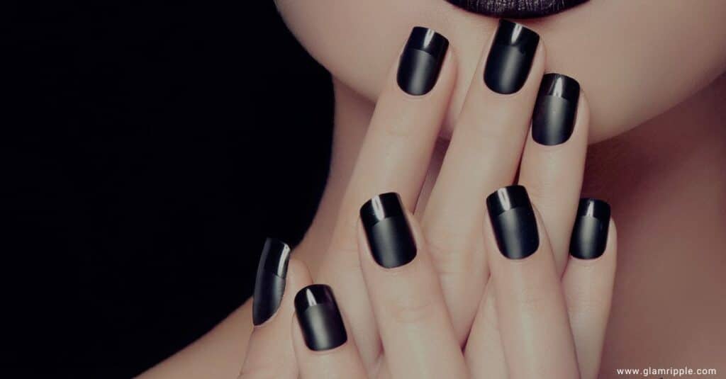 Black Nail Designs for a Shimmering Look