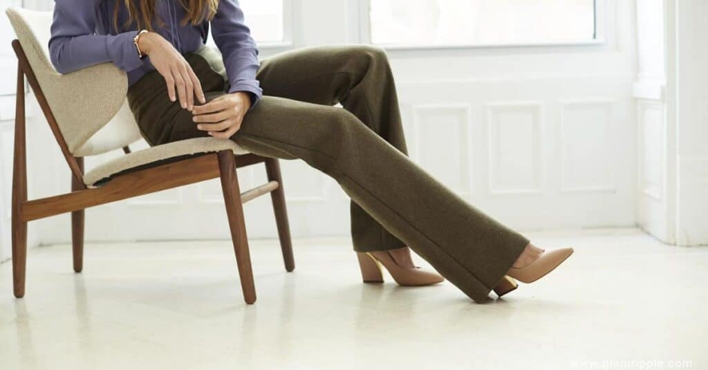 Colors That Go With Olive Green Pants: 12 Stylish Outfits Ideas