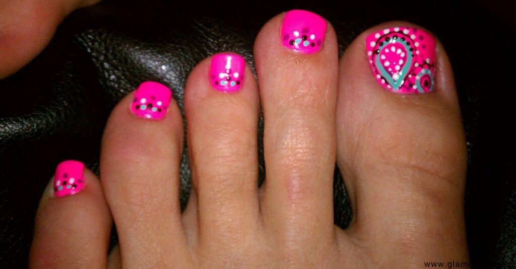 Pink Summertime Toe Nails