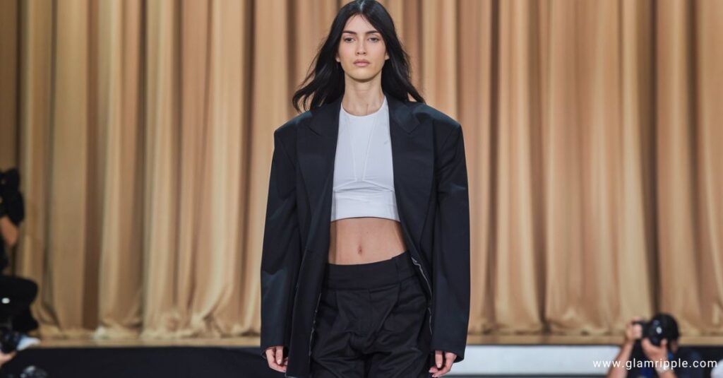 Styling Crop Tops for Formal Occasions: The Art of Sophistication