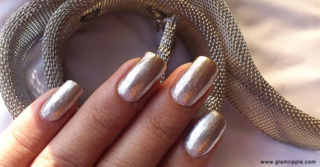 19 Classy Winter Nail Ideas to Warm Up Your Style