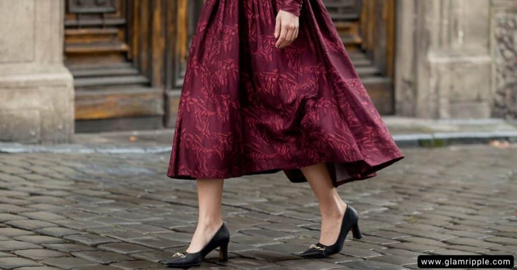 What Color Shoes to Wear with a Burgundy Dress & Outfits